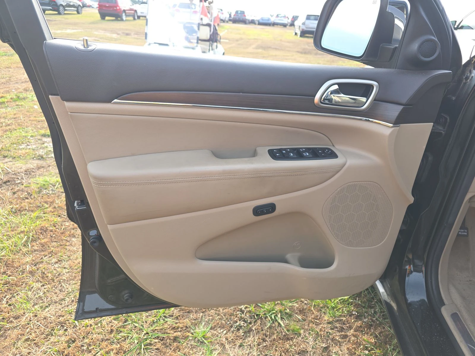 Jeep Grand cherokee OVERLAND - изображение 10