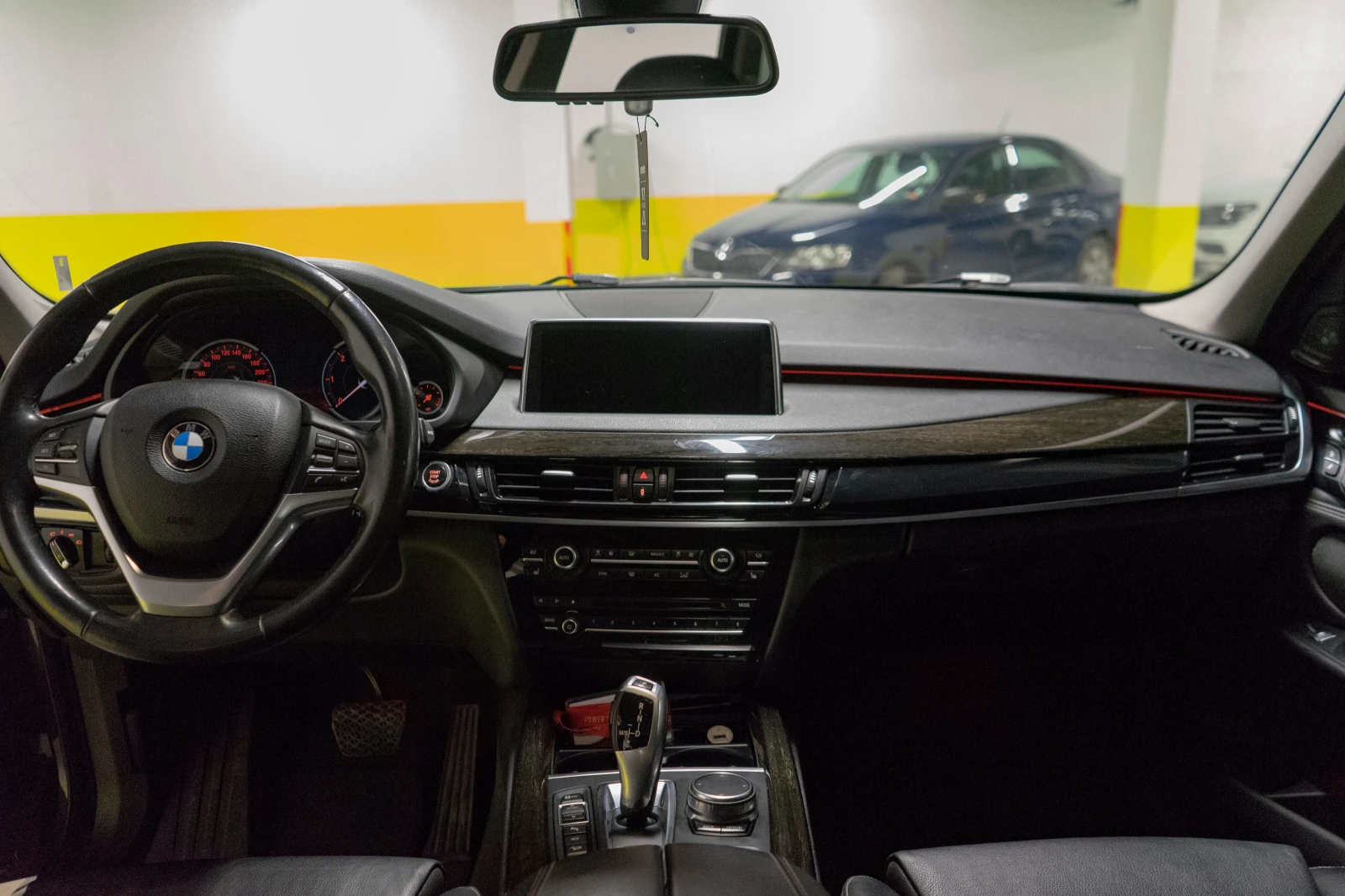 BMW X5 3.5D - изображение 8