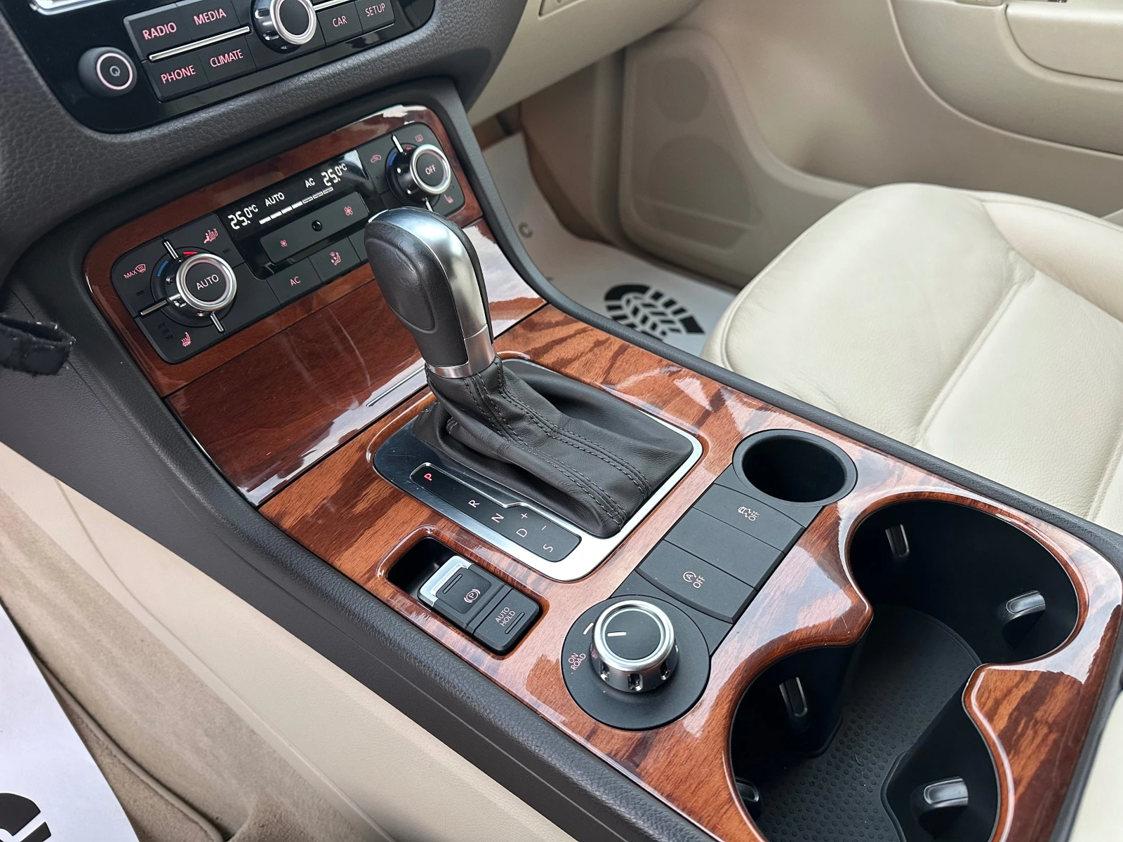 VW Touareg 3.0TDI* 239kc* BLUEMOTION* NAVI* LED* TOP*  | Mobile.bg � ����������� 14