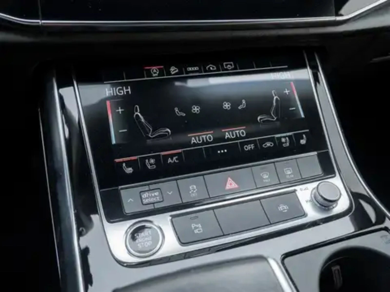 Audi Q7 2022/ Facelift/55TFSI/85k.km/Pano/21/360/4x4, снимка 16 - Автомобили и джипове - 53721718