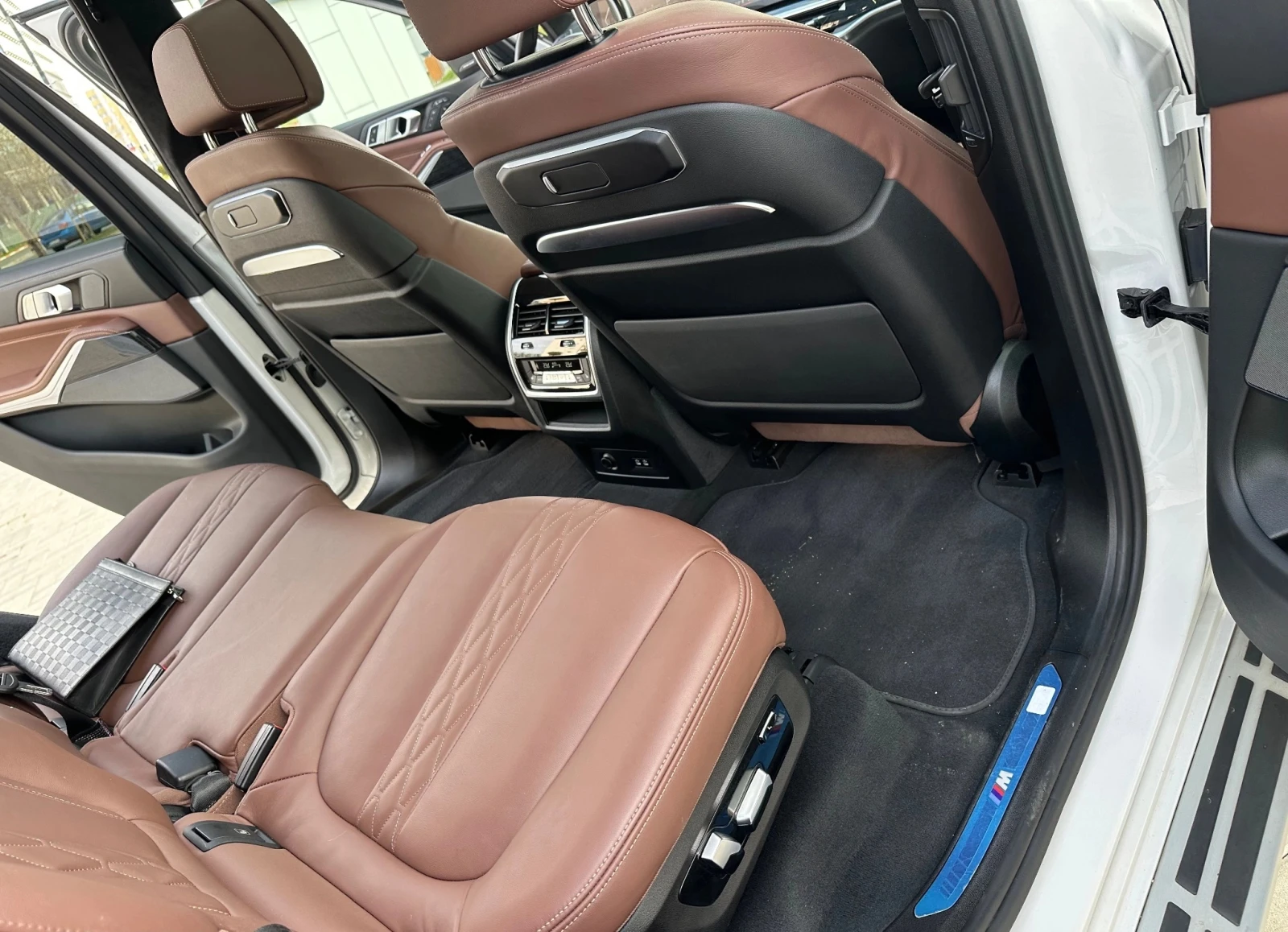 BMW X7 M-Sport xDrive 6+ 1, снимка 12 - Автомобили и джипове - 53795745