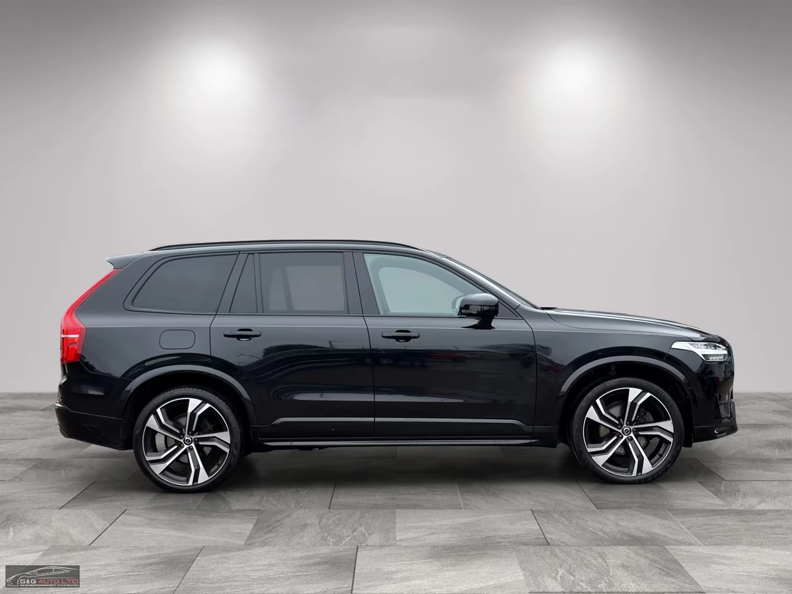 Volvo Xc90 B5/235HP/R-DESIGN/4X4/ACC/360/PANO/MAMO/211z, снимка 6 - Автомобили и джипове - 53996462