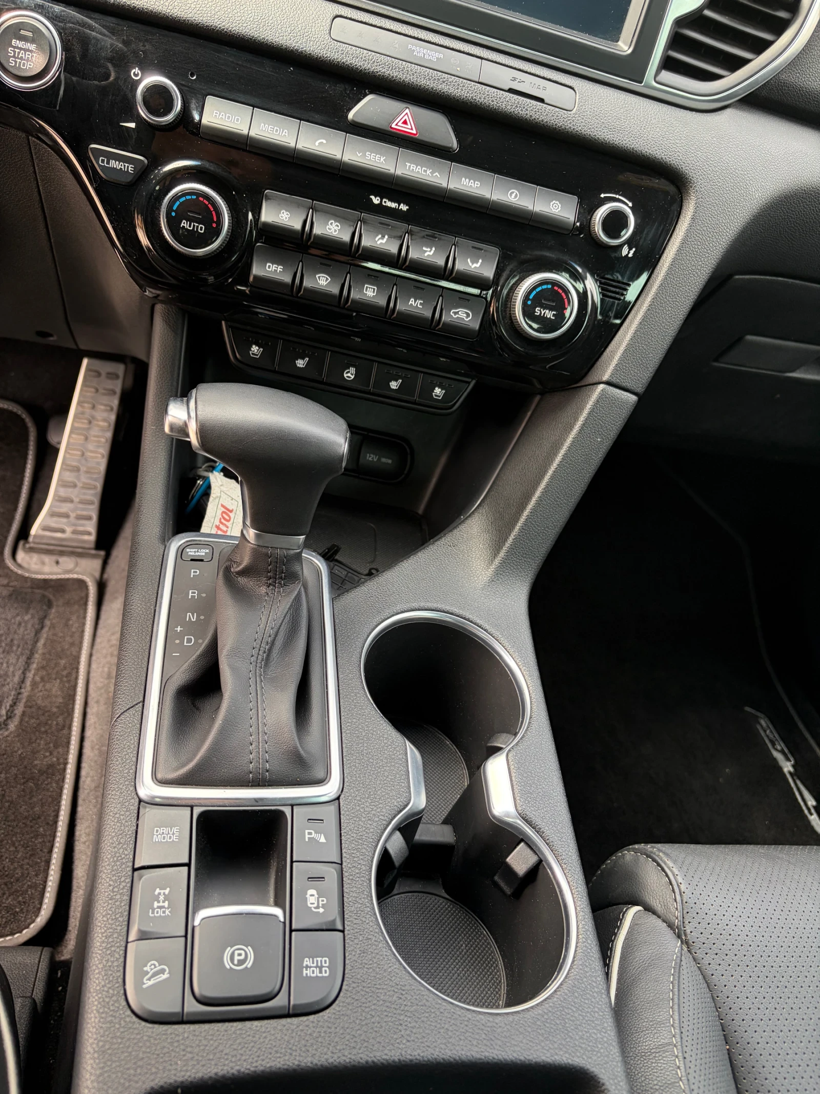 Kia Sportage GT, снимка 8 - Автомобили и джипове - 54172614