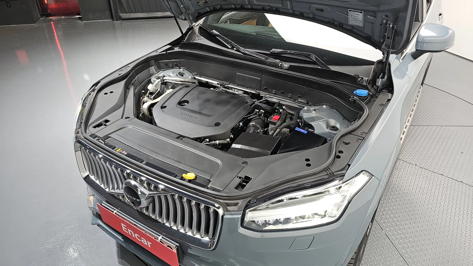 Volvo Xc90 * B6* DIS* 360* HUD* PANO* Bowers & Wilkins* , снимка 6 - Автомобили и джипове - 54699316