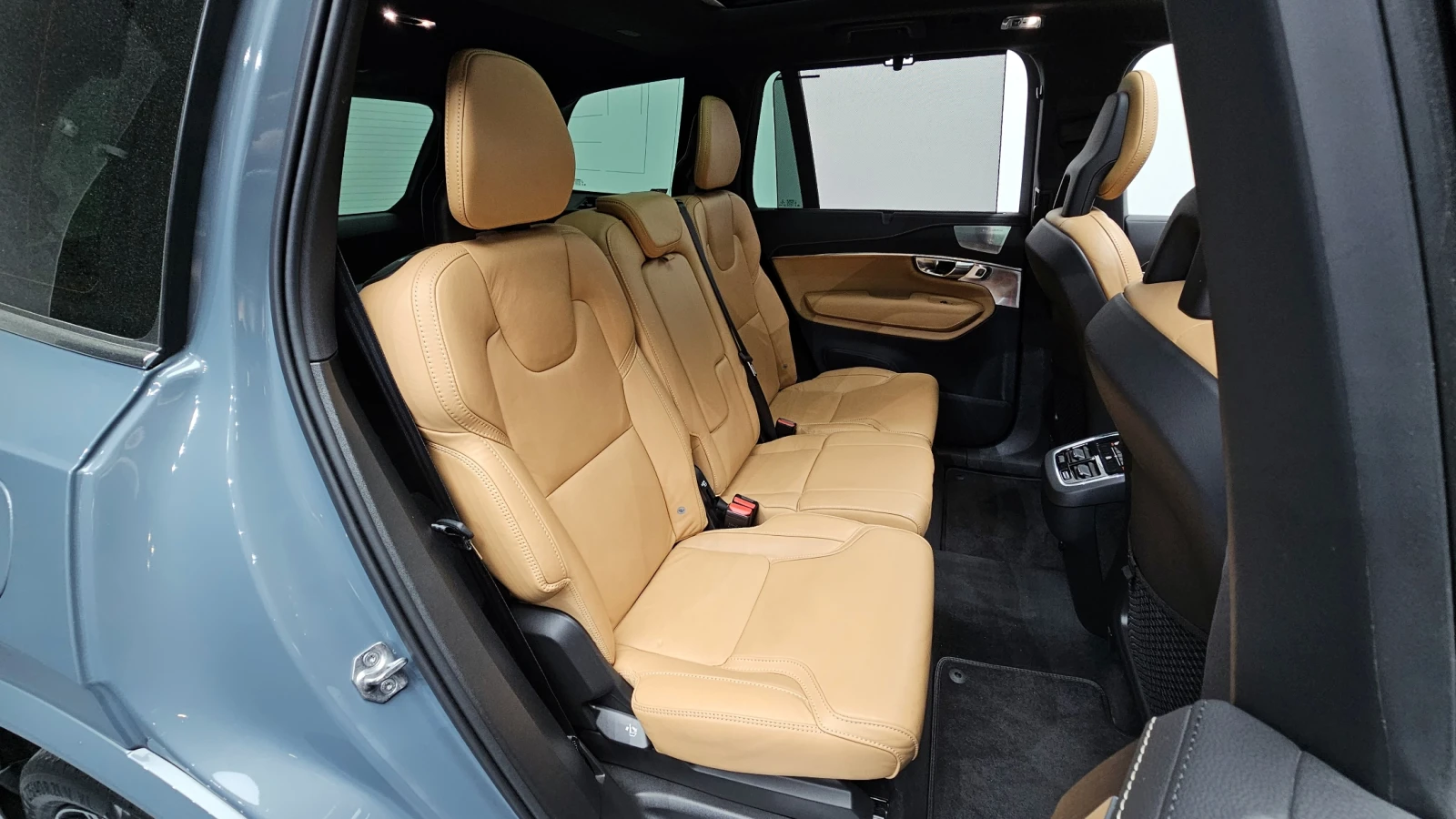 Volvo Xc90 * B6* DIS* 360* HUD* PANO* Bowers & Wilkins* , снимка 14 - Автомобили и джипове - 54699316