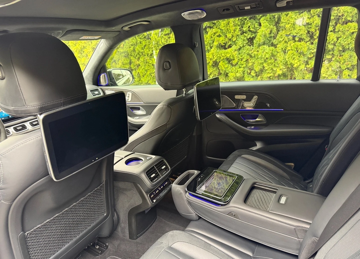 Mercedes-Benz GLS 63 AMG 4MATIC+ , снимка 7 - Автомобили и джипове - 54702752