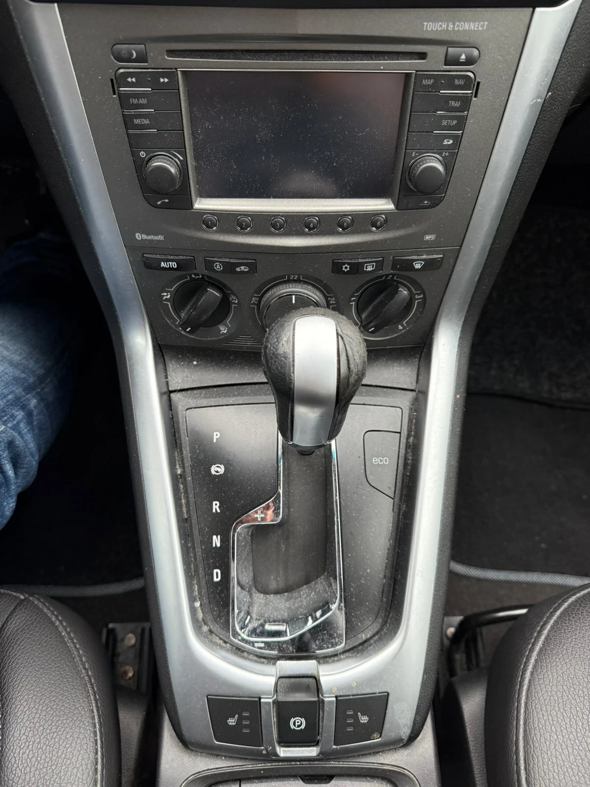 Opel Antara 2.2 CDTI 4?4 за ТЪРГОВЦИ !!!, снимка 14 - Автомобили и джипове - 54838260