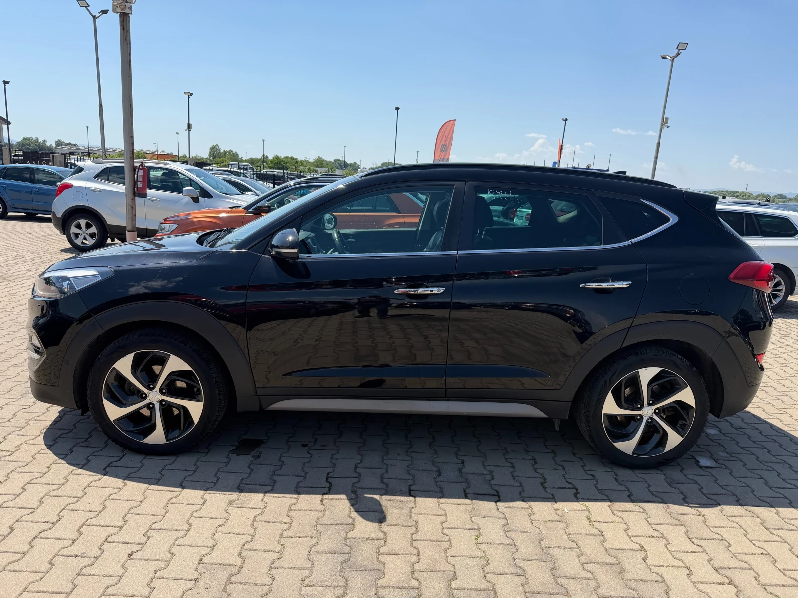Hyundai Tucson 1.6TGDI 4WD AVTOMAT/PANPRAMA/KOJA/NAVI EURO 6, снимка 9 - Автомобили и джипове - 55091159