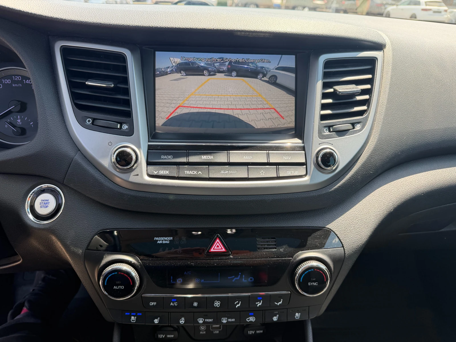 Hyundai Tucson 1.6TGDI 4WD AVTOMAT/PANPRAMA/KOJA/NAVI EURO 6, снимка 17 - Автомобили и джипове - 55091159