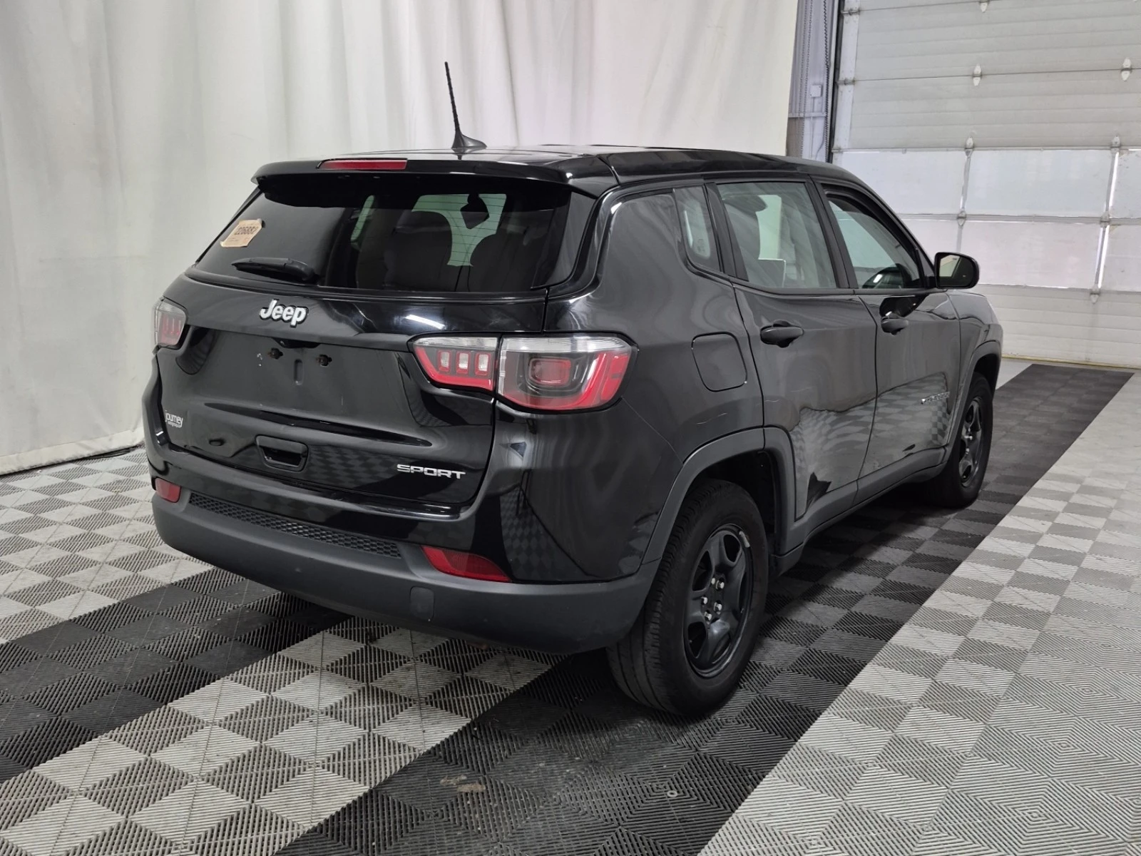 Jeep Compass 2.4L 4cyl Front Wheel Drive | Mobile.bg � ����������� 3
