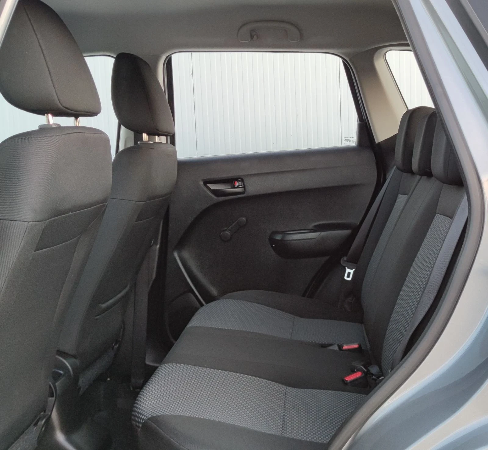 Suzuki Vitara 1.6DDIS* 120к.с* , снимка 13 - Автомобили и джипове - 55683937