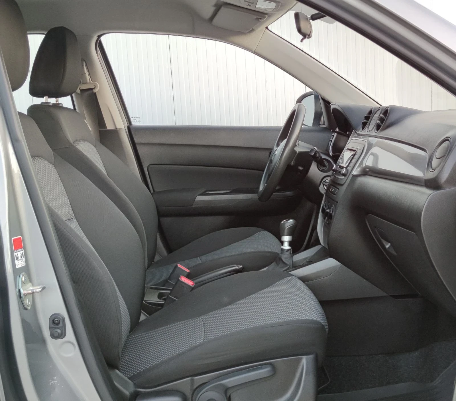 Suzuki Vitara 1.6DDIS* 120к.с* , снимка 12 - Автомобили и джипове - 55683937
