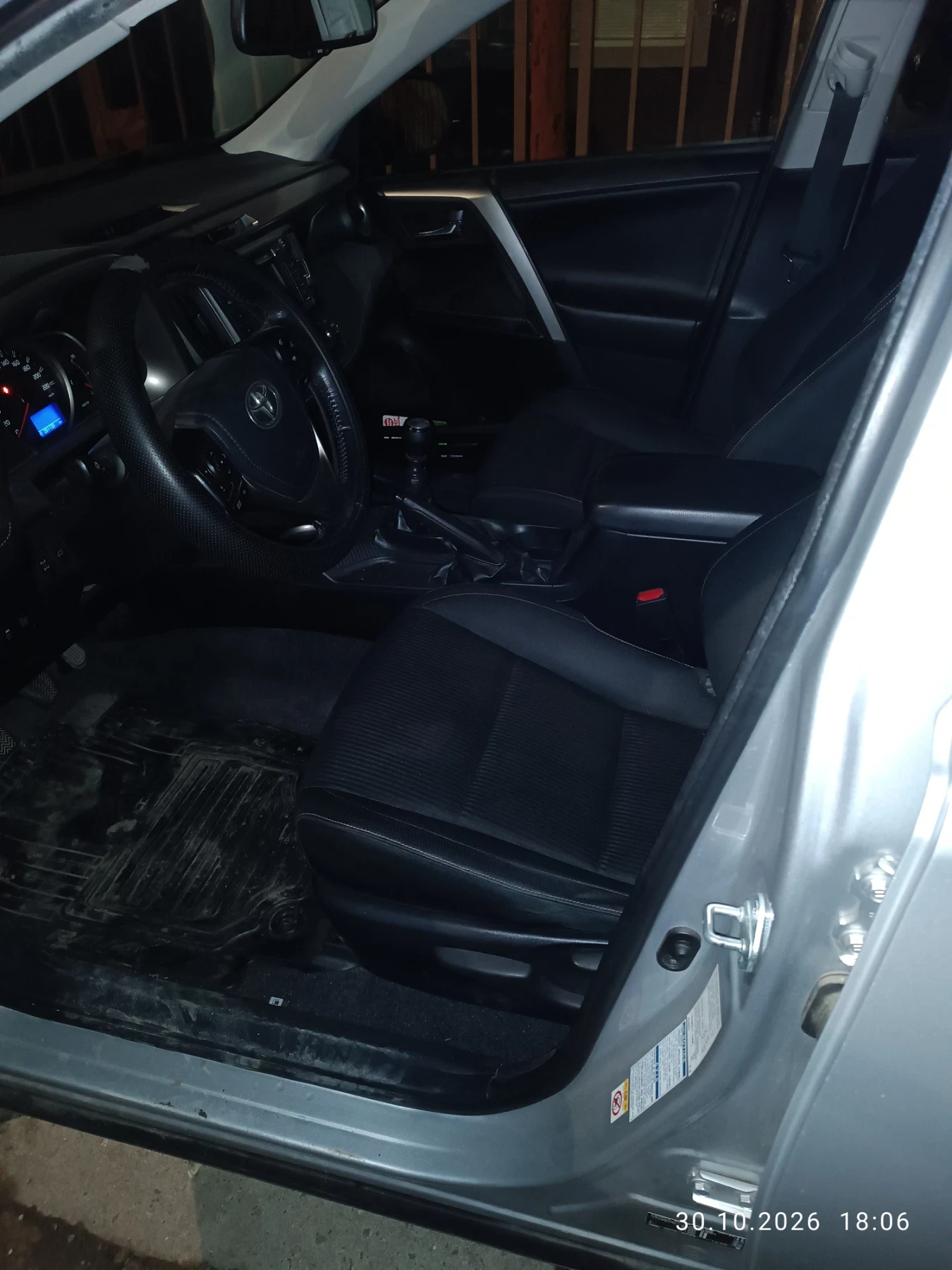 Toyota Rav4, снимка 16 - Автомобили и джипове - 56740830