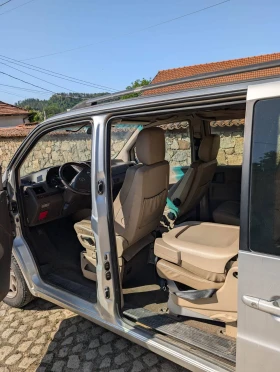 Mercedes-Benz V 220, снимка 3