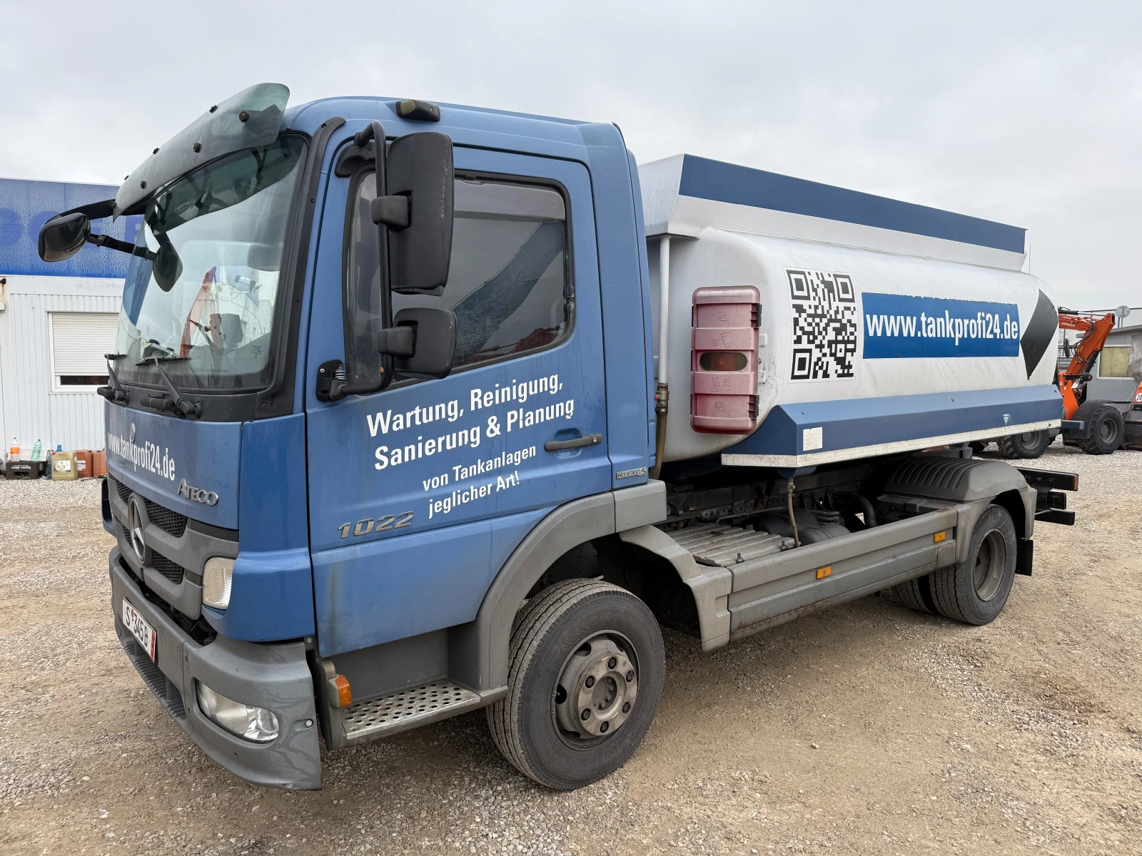 Mercedes-Benz Atego 1022 9000 ЛИТРА, снимка 1