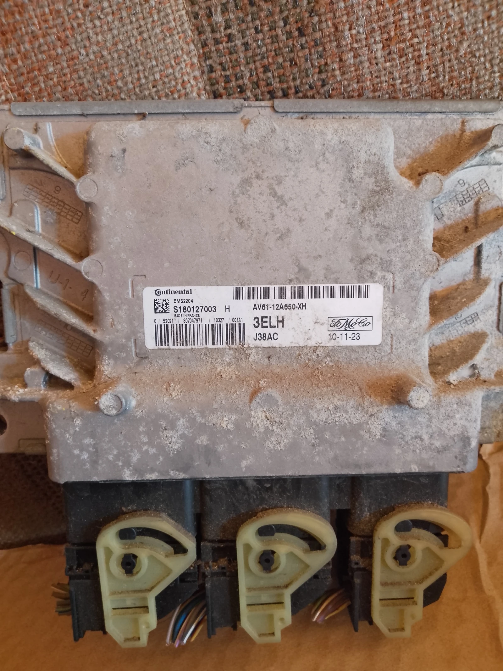 AV61-12A650-XH      S180127003  H J38AC | Mobile.bg   1