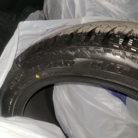 Гуми Всесезонни 285/45R22, снимка 4