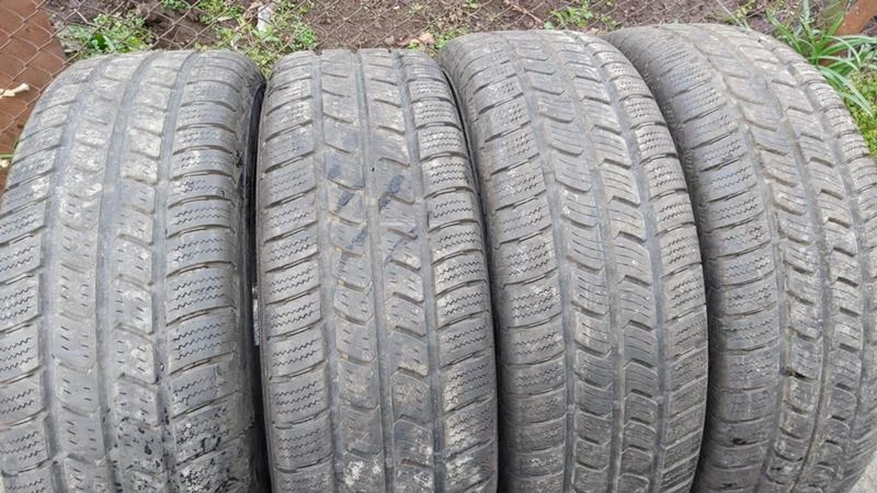 Гуми Всесезонни 225/75R16, снимка 1 - Гуми и джанти - 27927443