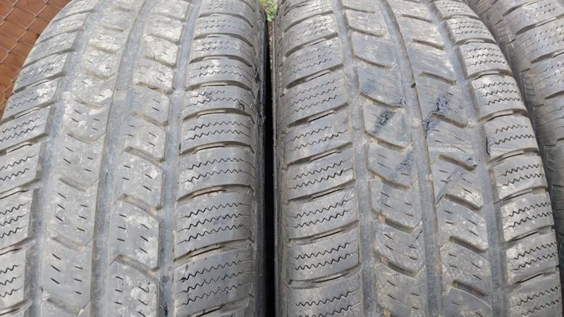 Гуми Всесезонни 225/75R16, снимка 3 - Гуми и джанти - 27927443