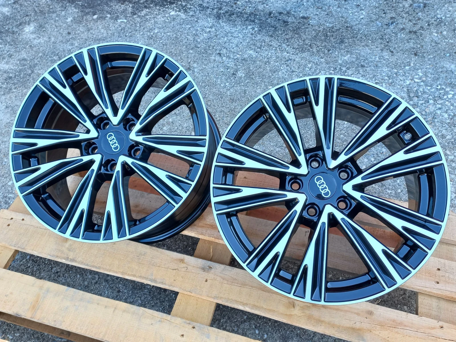 Джанти за Audi, снимка 7 - Гуми и джанти - 54086270