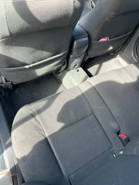 Toyota Avensis, снимка 13