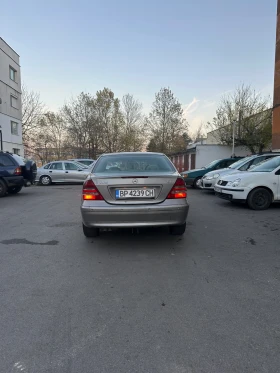 Mercedes-Benz C 200, снимка 2