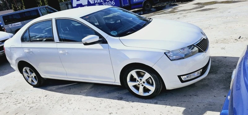 Skoda Rapid 1.6tdi 116кс*Нави*ПОДХОДЯЩА ЗА ТАКСИ, снимка 7 - Автомобили и джипове - 44725577