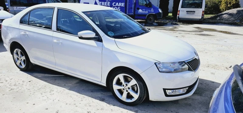 Skoda Rapid 1.6tdi 116кс*Нави*ПОДХОДЯЩА ЗА ТАКСИ, снимка 1 - Автомобили и джипове - 44725577