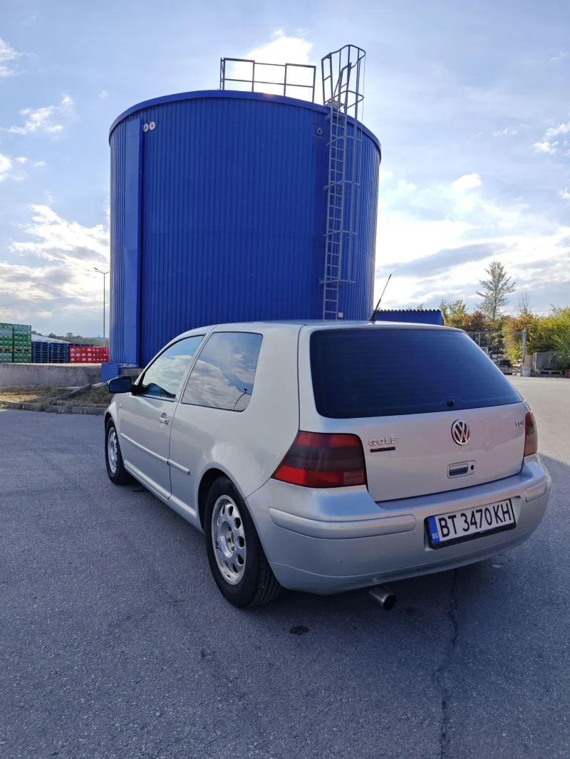 VW Golf 1.9 TDI 110, снимка 4 - Автомобили и джипове - 47318258