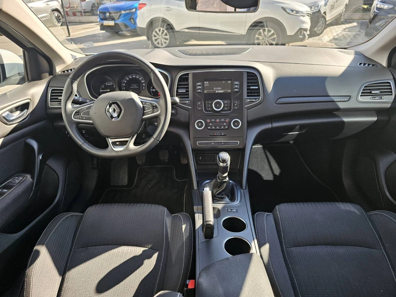 Renault Megane 1.3 TCe 115, снимка 7 - Автомобили и джипове - 47418132