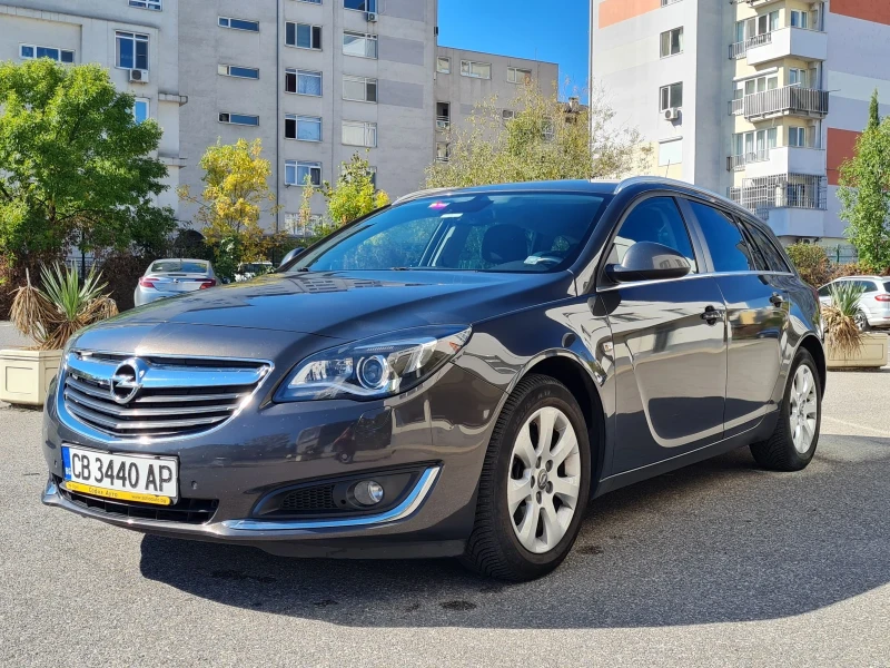 Opel Insignia Sports Tourer, снимка 3 - Автомобили и джипове - 47557138