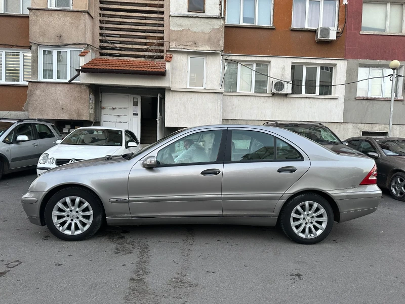 Mercedes-Benz C 200, снимка 4 - Автомобили и джипове - 48118908