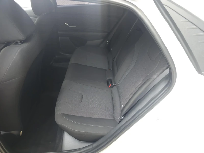 Hyundai Elantra 1.6 Limited , снимка 7 - Автомобили и джипове - 49491452