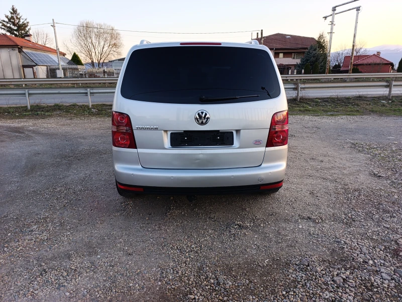 VW Touran 2.0TDI-140кс.-8 клапана тип BMM, снимка 6 - Автомобили и джипове - 49564530