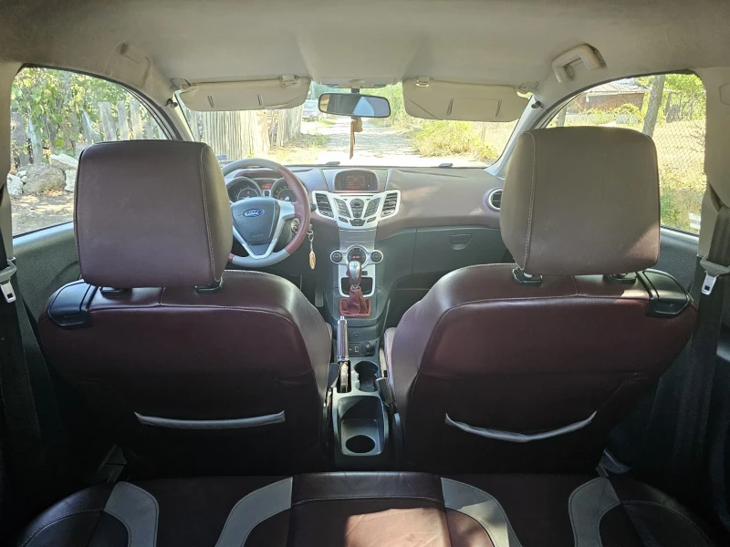 Ford Fiesta, снимка 11 - Автомобили и джипове - 52676549