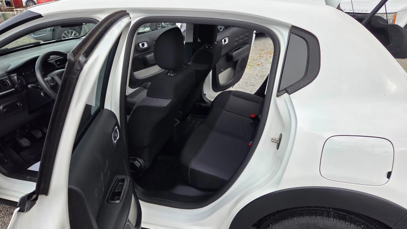 Citroen C3 1.2i SHINE, снимка 10 - Автомобили и джипове - 52178762