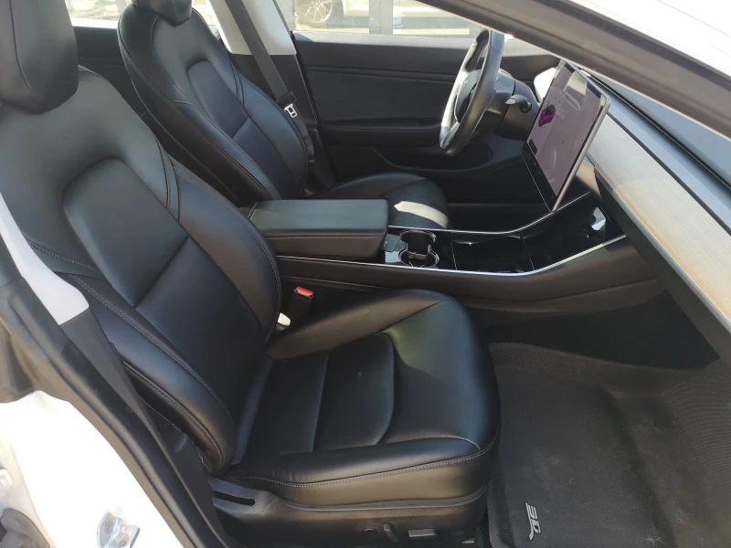 Tesla Model 3 Long Range, снимка 9 - Автомобили и джипове - 52746079