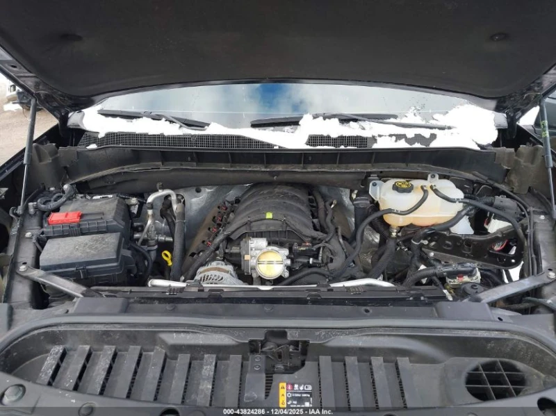 Chevrolet Silverado 5.3L V-8 DI, VVT, 355HP 4X4 Drive, снимка 17 - Автомобили и джипове - 52915370