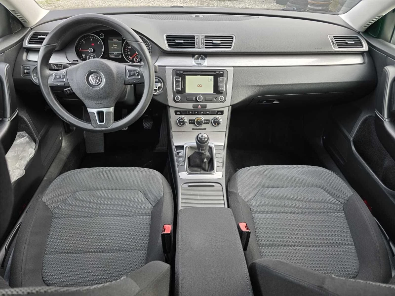 VW Passat 2.0 TDI, снимка 12 - Автомобили и джипове - 53123459