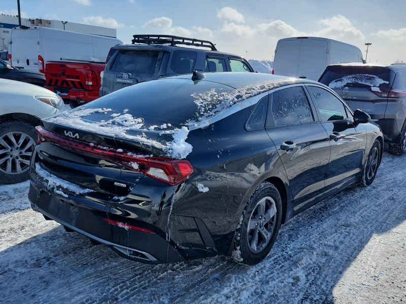 Kia K5 1.6 LX, снимка 3 - Автомобили и джипове - 53274031