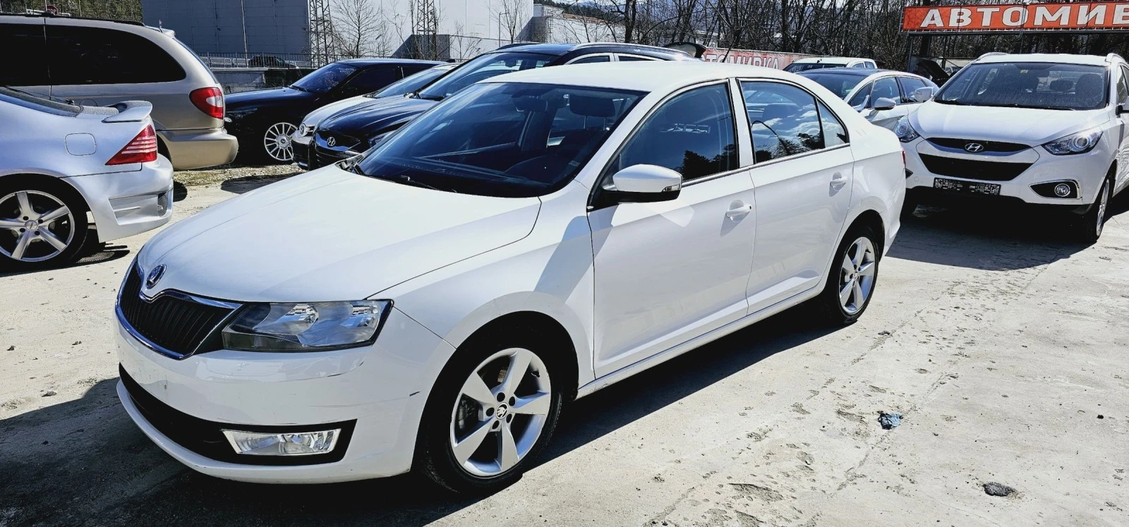 Skoda Rapid 1.6tdi 116кс*Нави*ПОДХОДЯЩА ЗА ТАКСИ - изображение 6