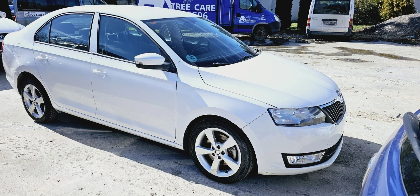 Skoda Rapid 1.6tdi 116кс*Нави*ПОДХОДЯЩА ЗА ТАКСИ - [1] 