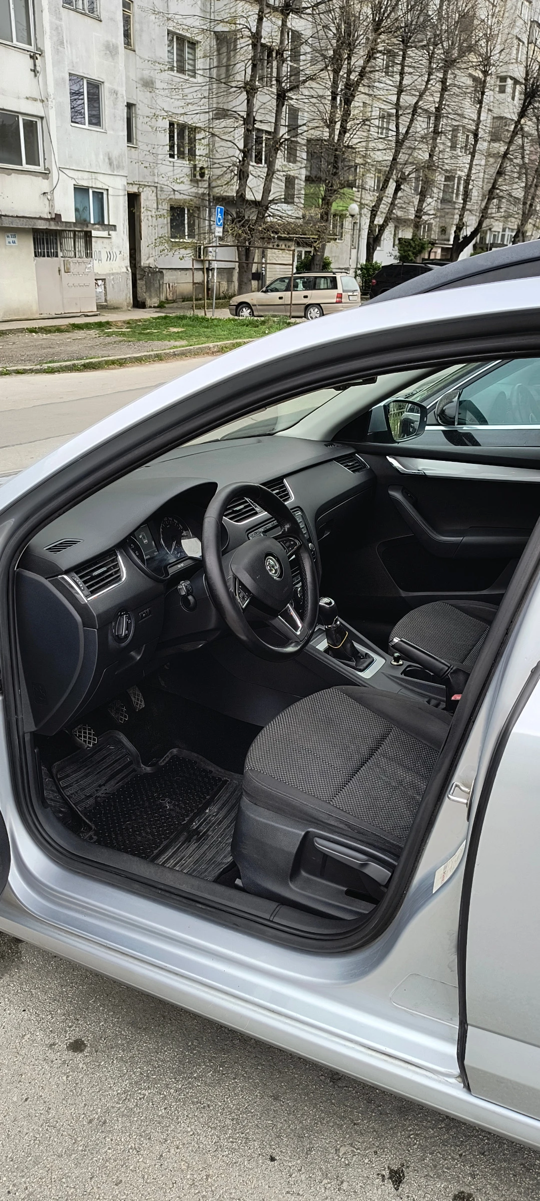 Skoda Octavia 1.6 TDI - изображение 10