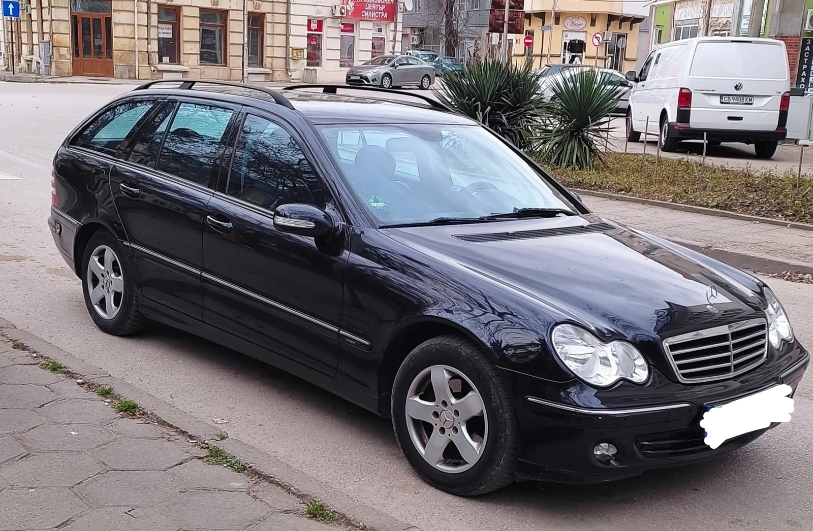 Mercedes-Benz C 180  - изображение 2