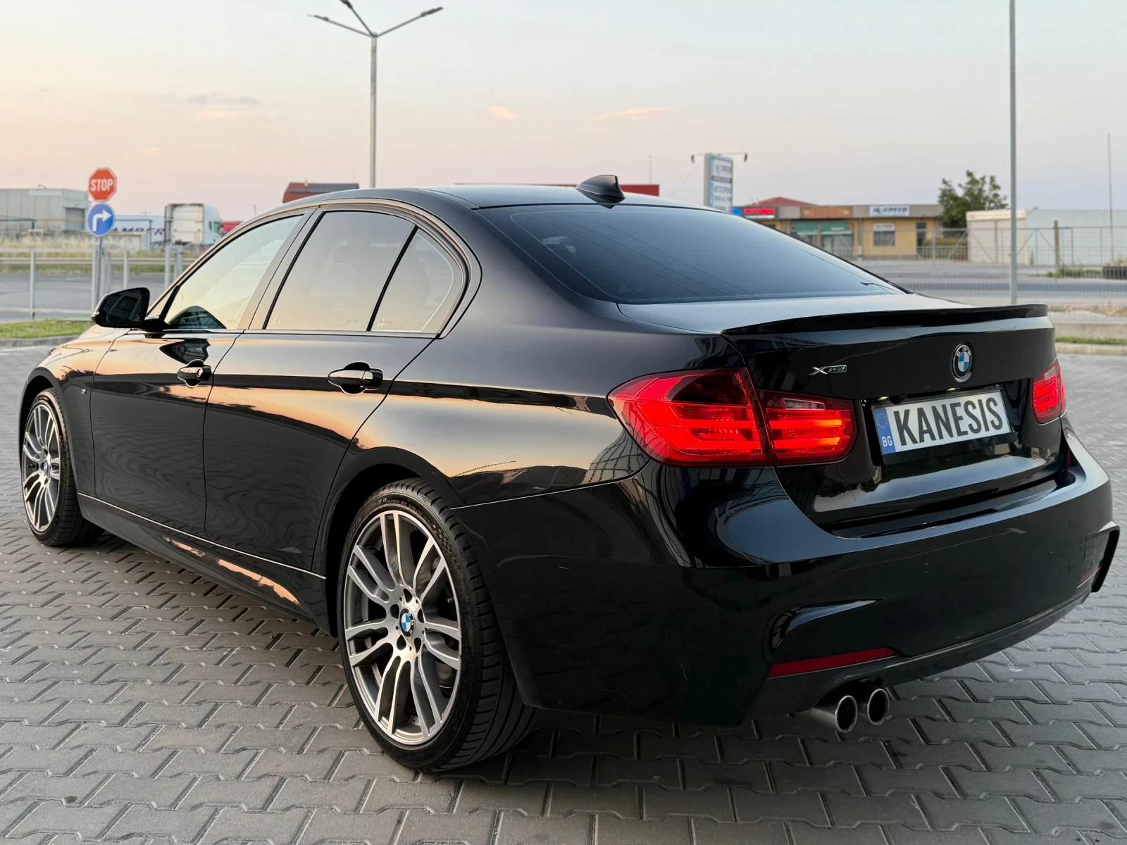 BMW 335 M-PACK* X-DRIVE* HEAD-UP* NAVI* SHADOW-LINE - изображение 4