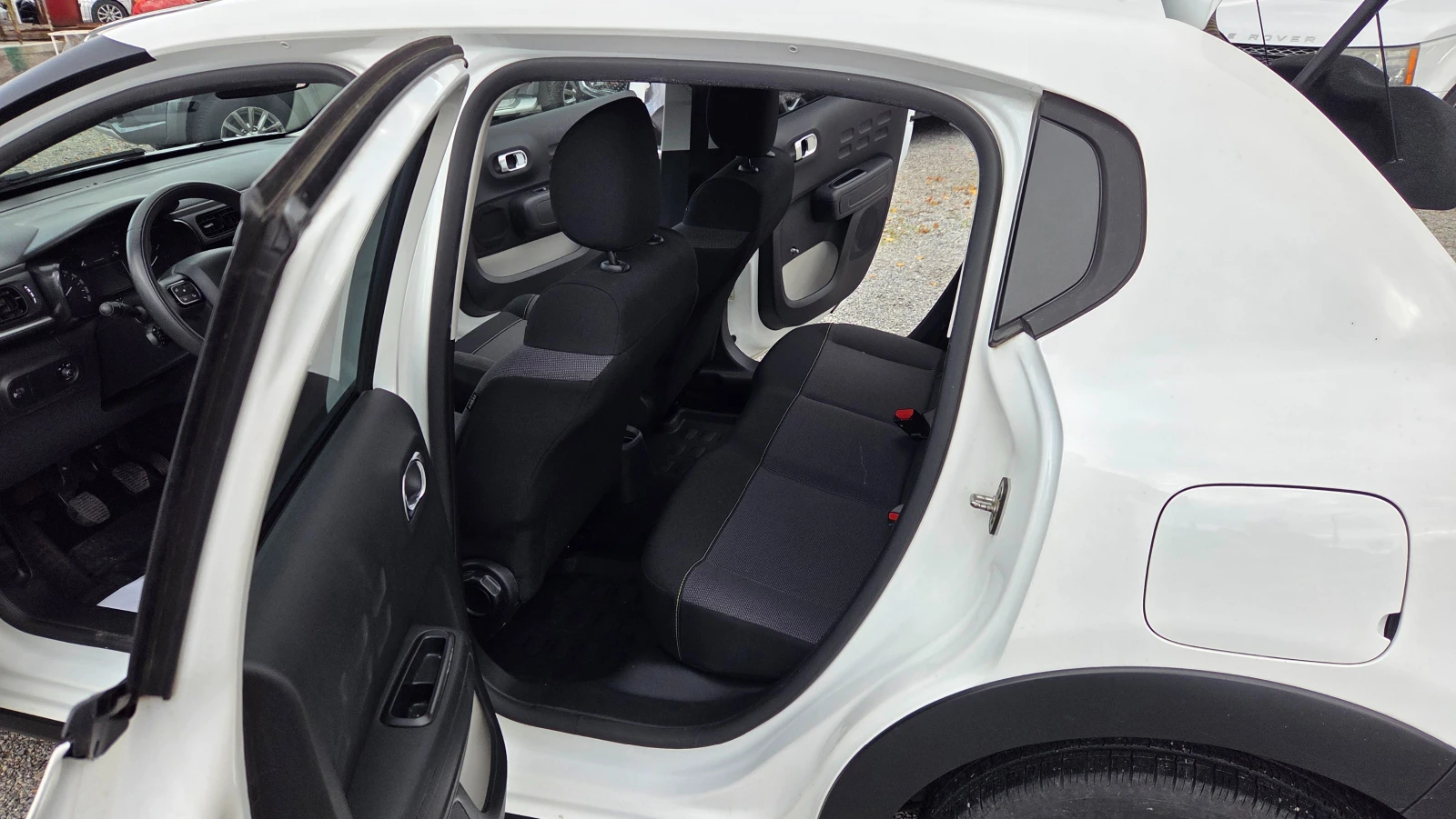 Citroen C3 1.2i SHINE - изображение 10