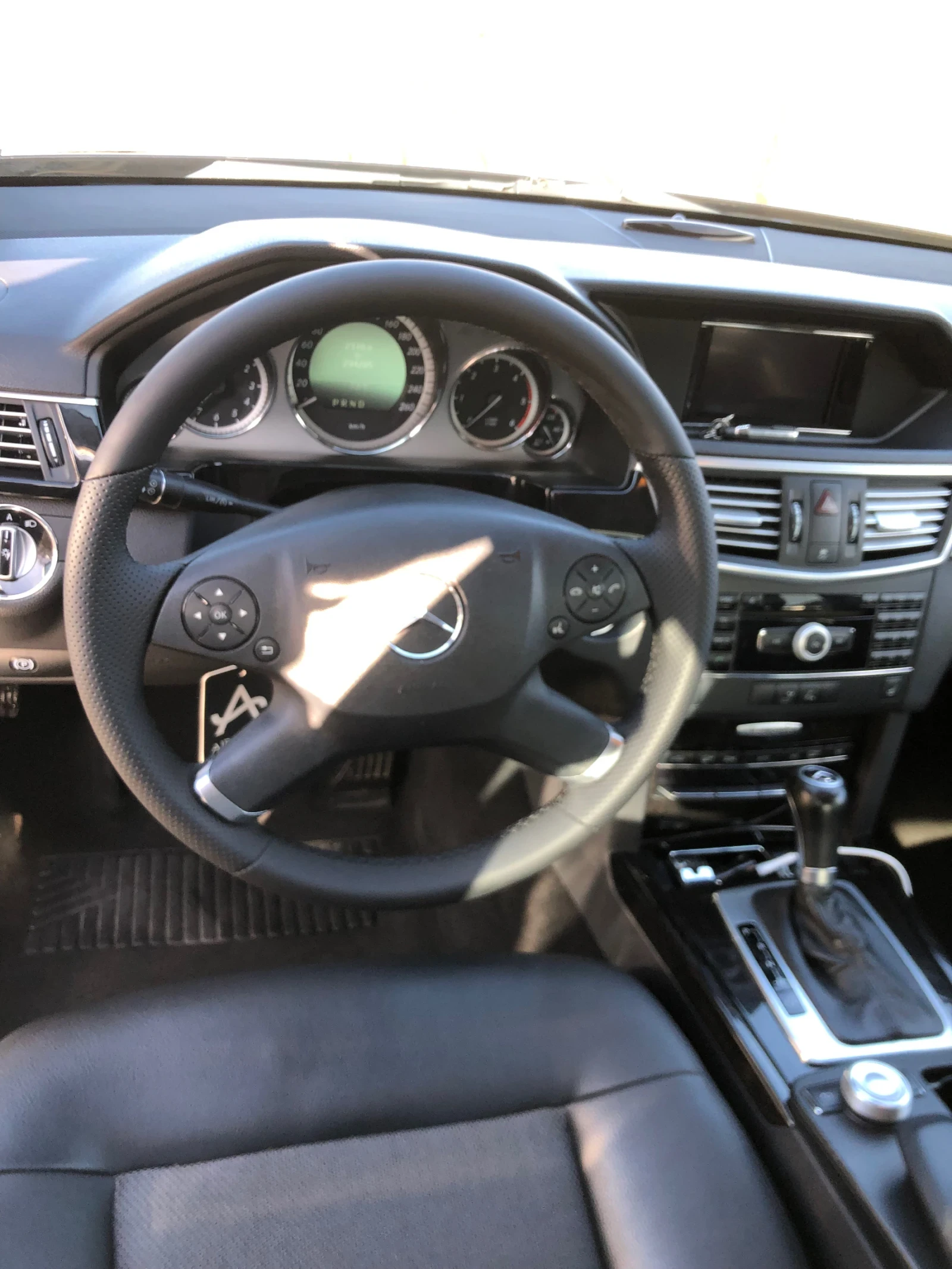 Mercedes-Benz E 200 | Mobile.bg   5