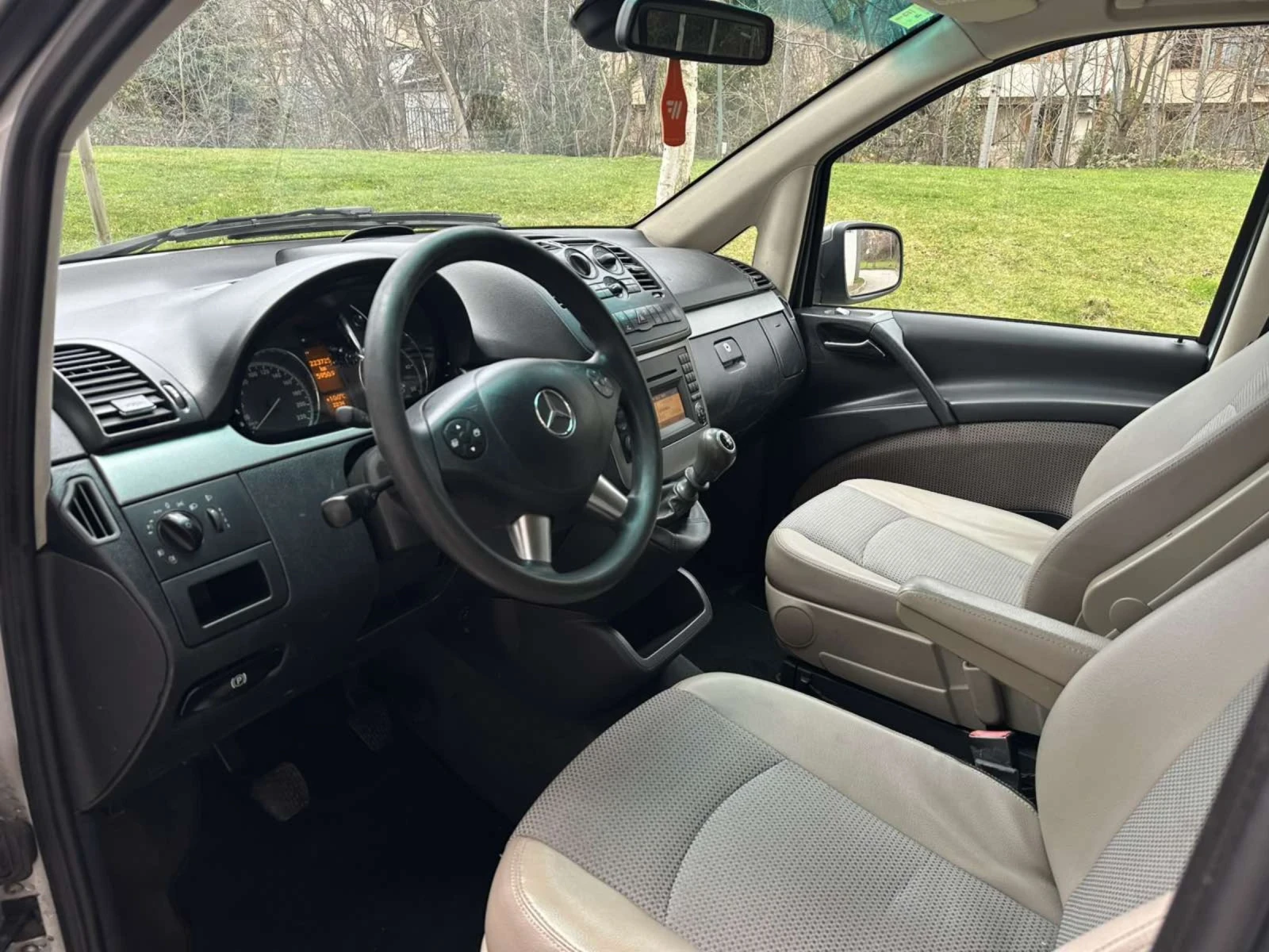 Mercedes-Benz Viano 2.2CDI - изображение 9