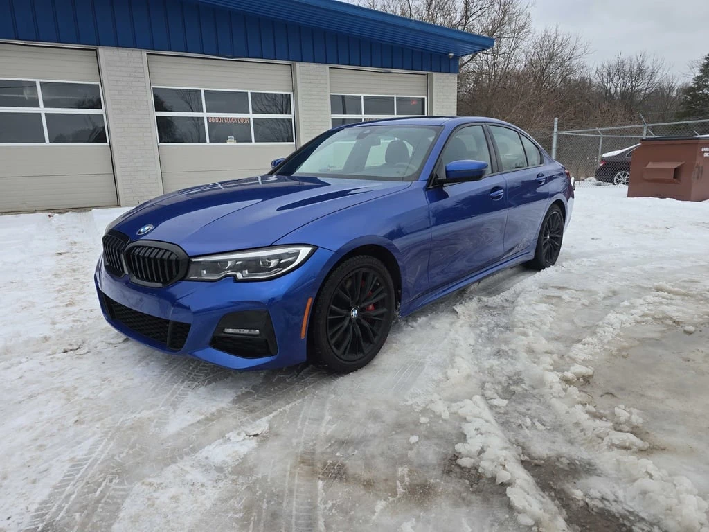 BMW 330 330i xDrive  CARFAX | Mobile.bg � ����������� 1