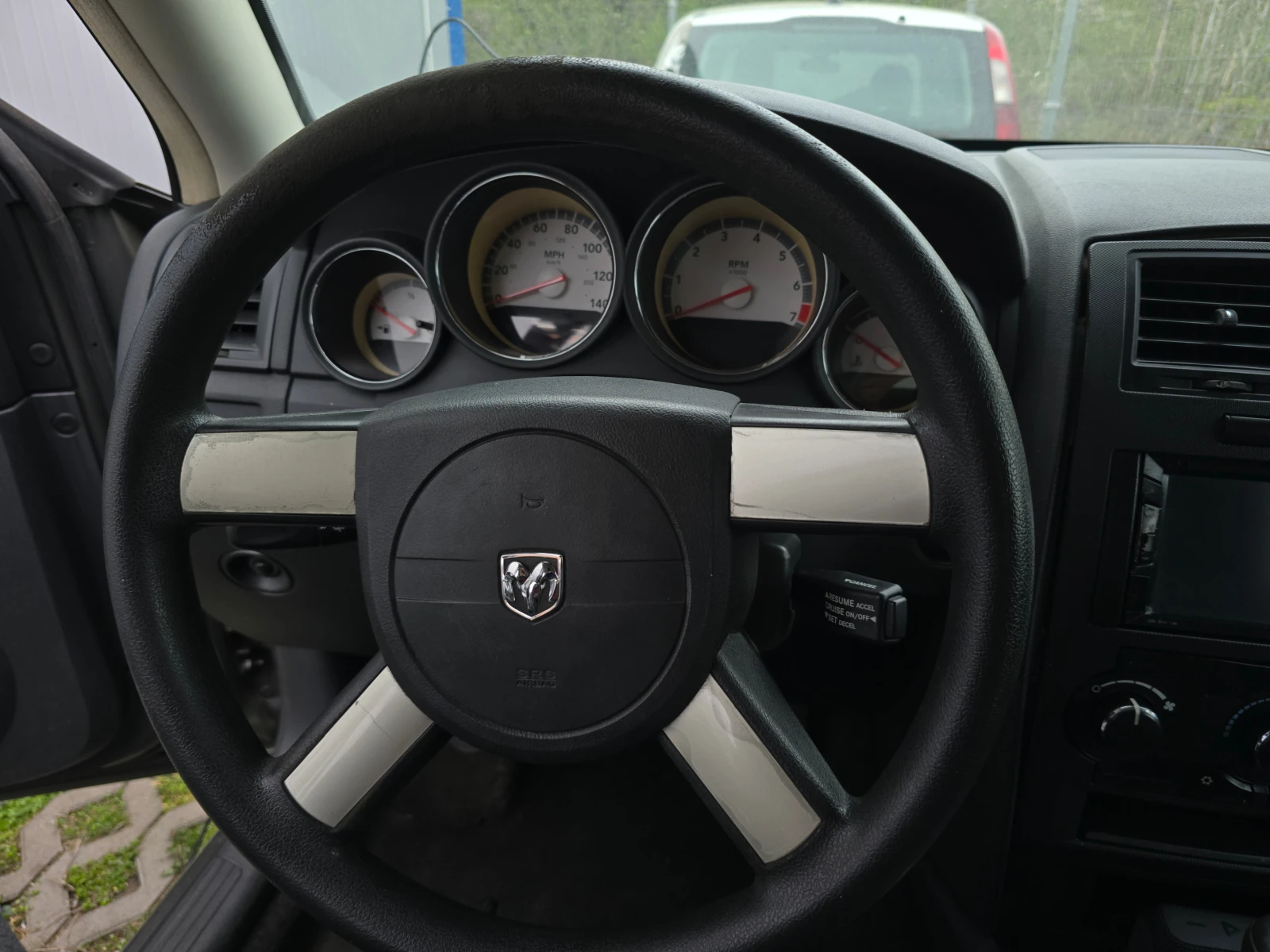 Dodge Charger SE 2.7 Automatic, снимка 4 - Автомобили и джипове - 53157693